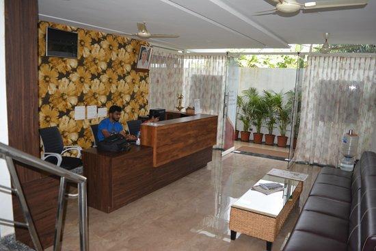 Ashirwad Comforts Hotel Kalasa Buitenkant foto