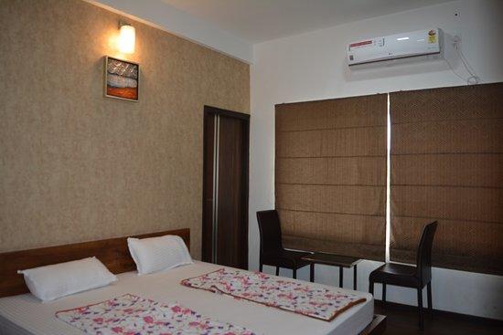Ashirwad Comforts Hotel Kalasa Buitenkant foto